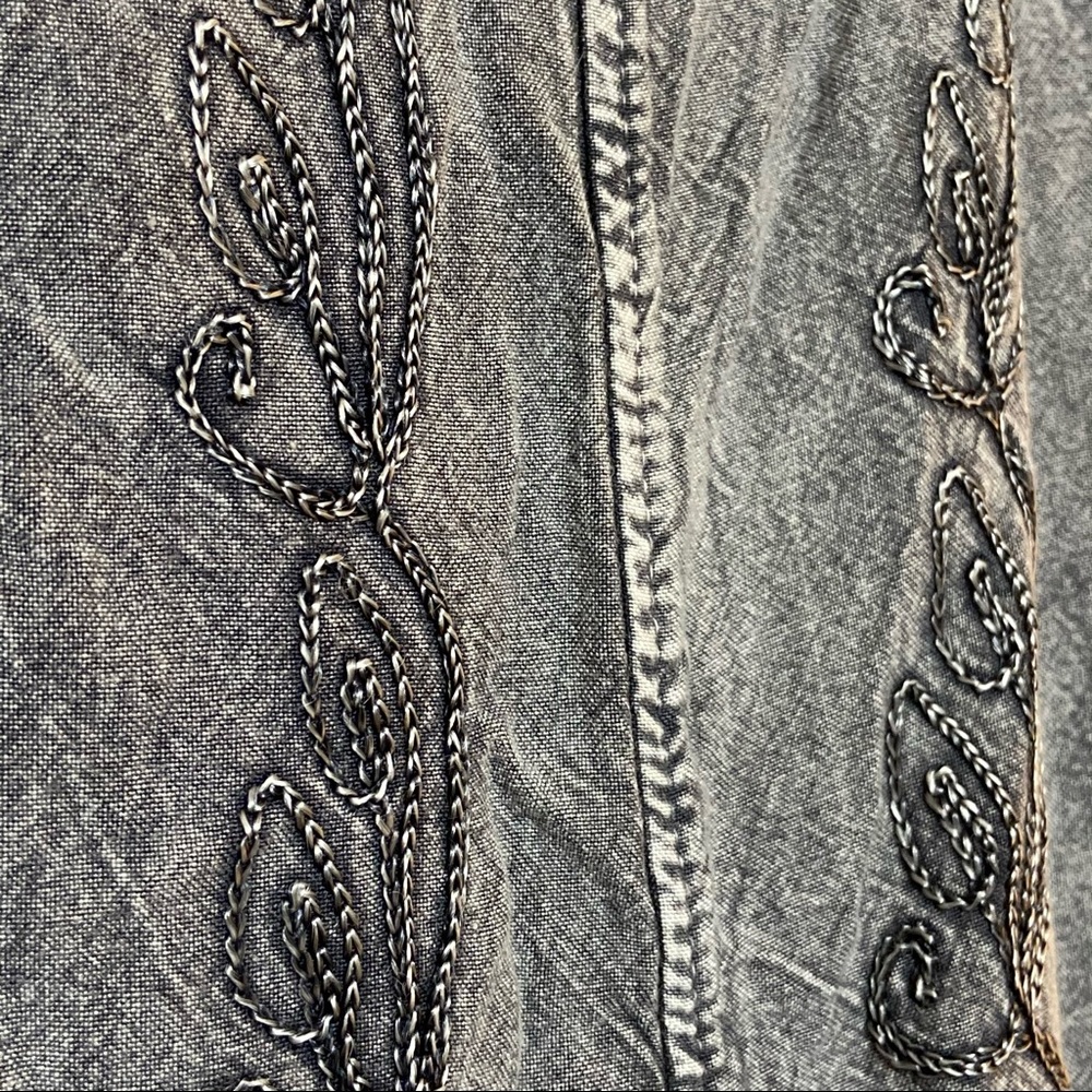 Urban Celt sleeveless grey maxi dress with tie waist - Picture 6 of 6